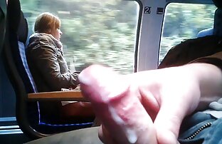 XXX تخت titted زیبایی به آرامی پرشهای کانال تلگرام فیلم سکسی کوتاه بیدمشک طاس او خارج از منزل