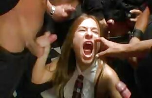 XXX شوهر عاشقانه ای زیبا روی یک مبل کلیپ سکسی کوتاه خارجی باریک