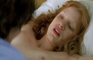 XXX شیرین, جوجه fucks در بر روی فیلم کوتاه س نیمکت
